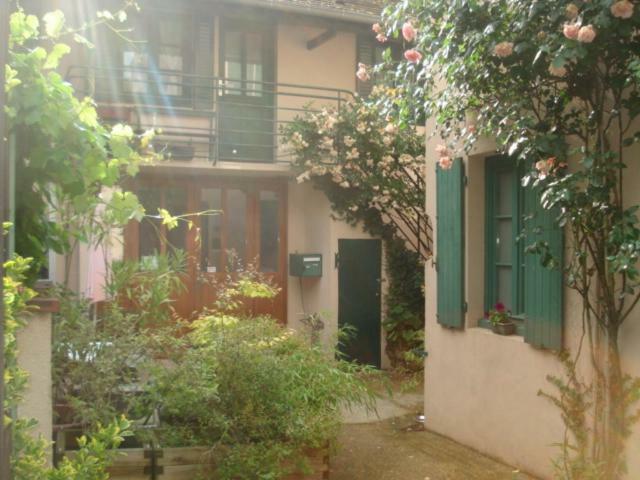 Saint Sauveur Bed & Breakfast Herisson Exterior photo
